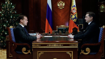 Беседа Медведева и Суркова 