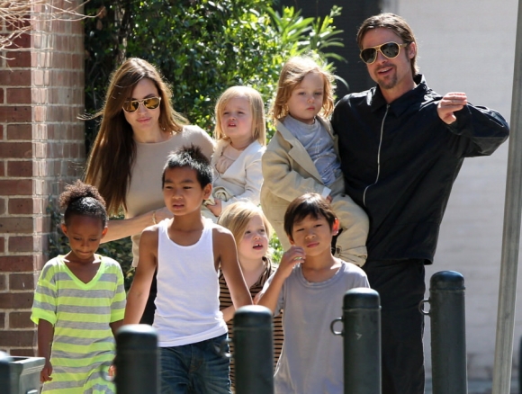 Анджелина Джоли и дети