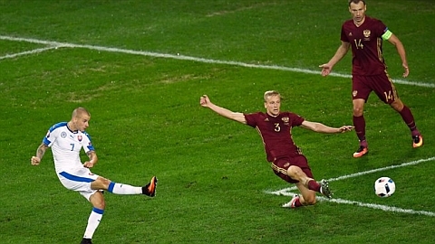 Чемпионат Европы 2016, Группа B, 2-й тур: Россия 1:2 Словакия