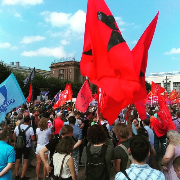 Митинг в Петербурге
