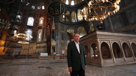 Эрдоган проинспектировал работы по превращению Святой Софии в мечеть и опубликовал фото