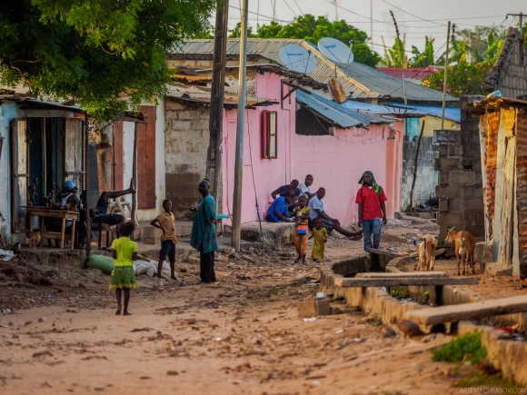 Как «вечный король» Гамбии сбежал после выборов, прихватив остатки государственной казны​