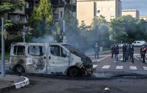 Во Франции расследуют массовые беспорядки, устроенные чеченцами в Дижоне