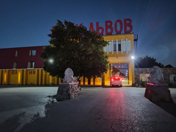 Едем в Крым: «Тайган»: Зоопарк или..? Парк львов