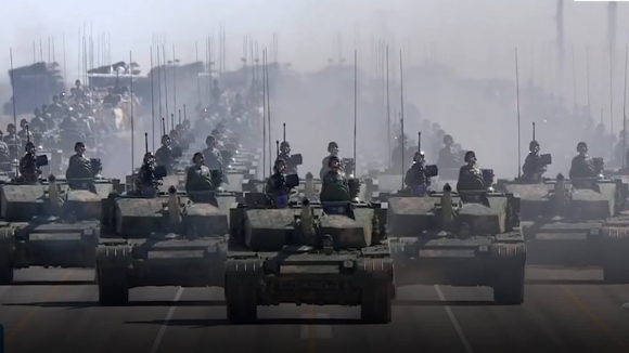 Китайские эксперты назвали российскую военную технику, представленную на Параде в Москве – отсталой 