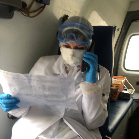 Эпидемия: Доктор Лена из ковид-бригады 