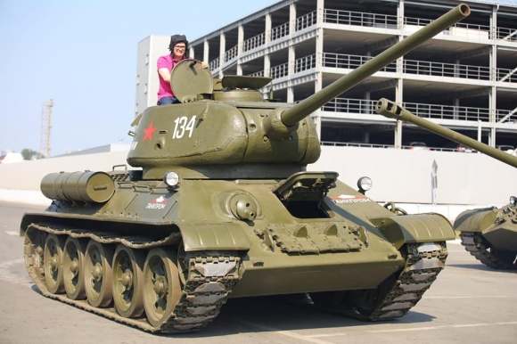Алексей Текслер на легендарном танке Т-34