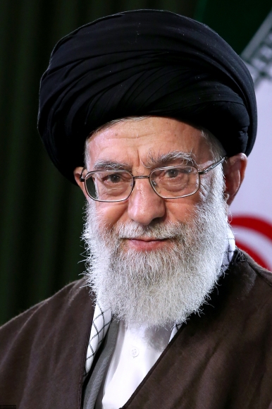 Аятолла Хомейни – теократический монарх Персии. Об иранском лидере революции, фанатике и «святом вожде»