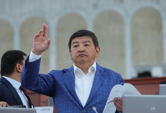 Грядущий лидер, за которым большинство. О Садыре Жапарове, кандидате в президенты Киргизии