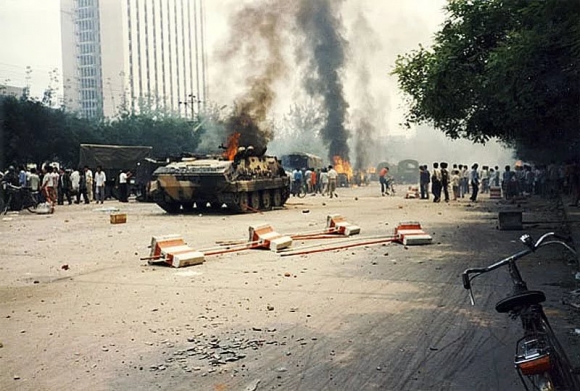 Как бунт сторонников демократии был жестоко подавлен в Китае в 1989 году