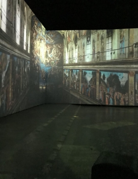 Сикстинская Капелла в Москве: работы Микеланджело показали в мультимедийном проекте