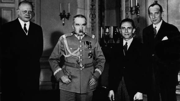 Ганс-Адольф фон Мольтке, Юзеф Пилсудский, Йозеф Геббельс и Юзеф Бек в Варшаве 14 июня 1934 г.