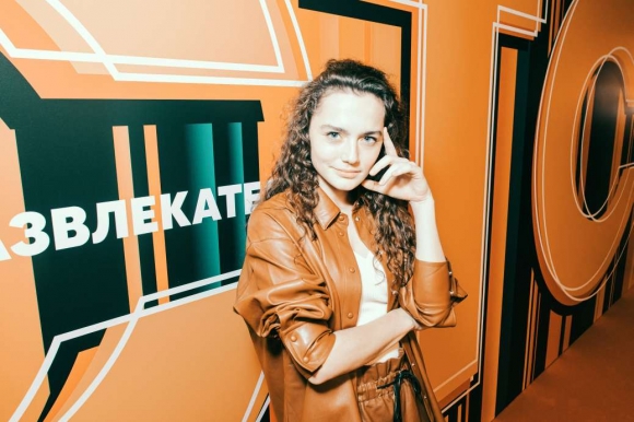 Актриса Ангелина Поплавская: «Я хочу в Средневековье!»