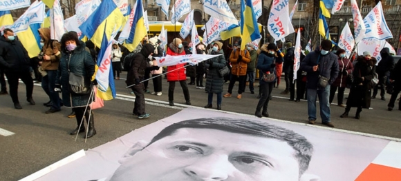  В Украине националисты устроили антироссийские выступления​