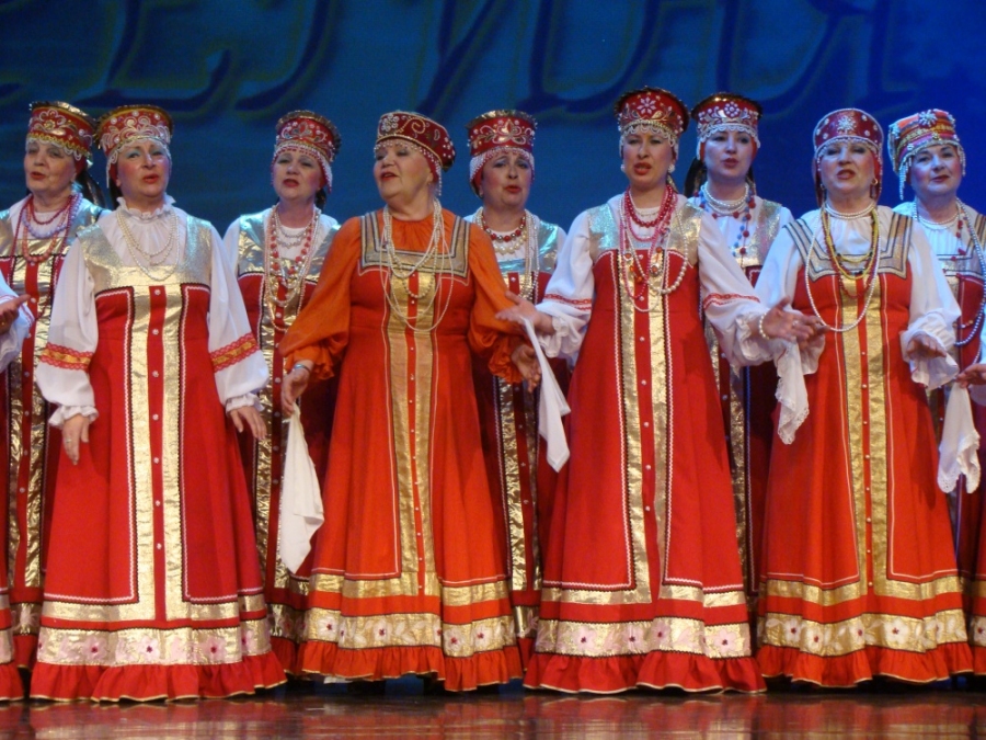 Народные костюмы для женщин русские концертные