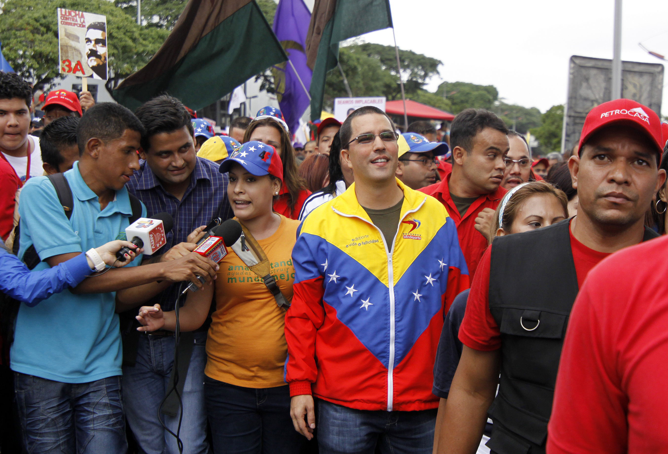 Жители Венесуэлы будут работать только два дня в неделю - Аргументы Недели.