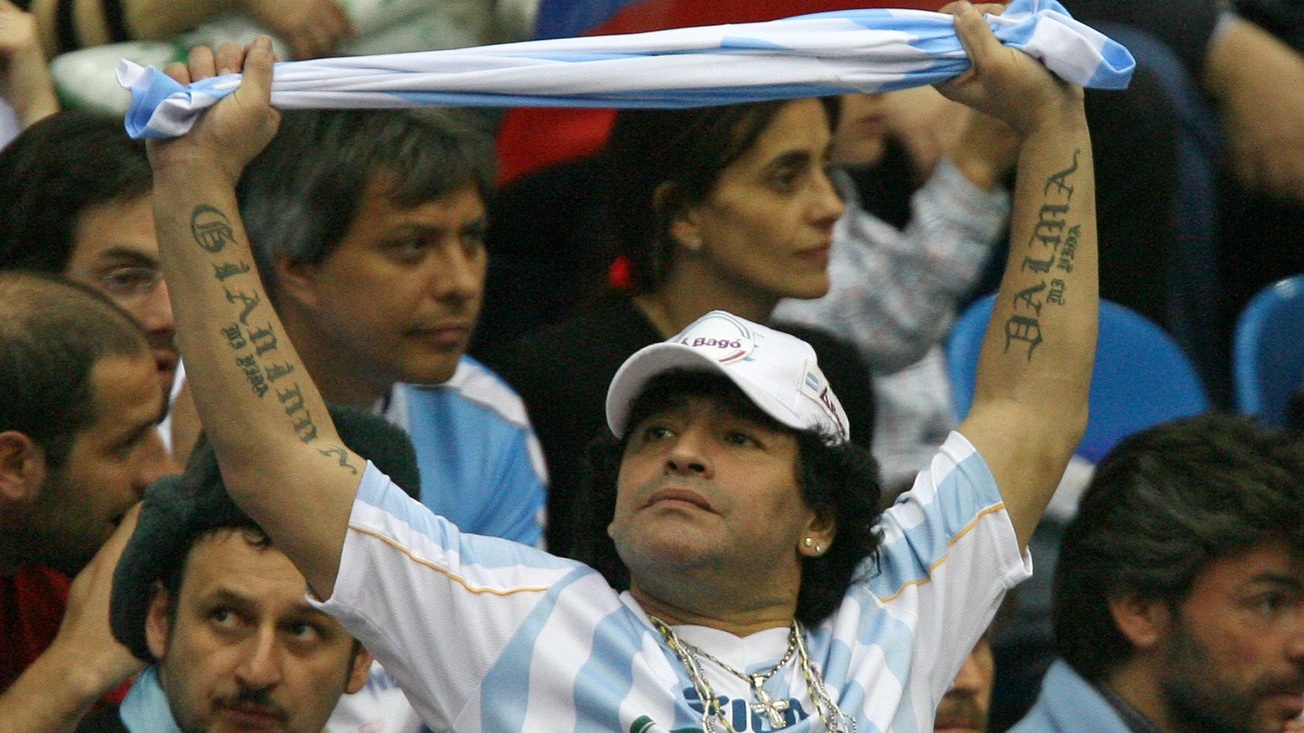 Марадона в сборной Аргентины с командой