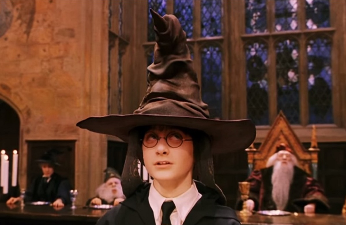 Распределительная шляпа из Гарри Поттера