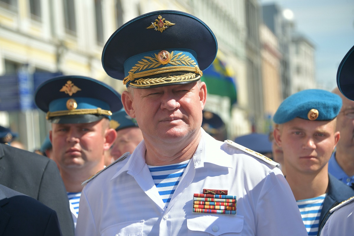 Командир вдв. Сердюков Андрей Николаевич генерал-полковник. Генерал Сердюков Андрей Николаевич. Андрей Сердюков генерал ВДВ. Сердюков Андрей Николаевич ВДВ.