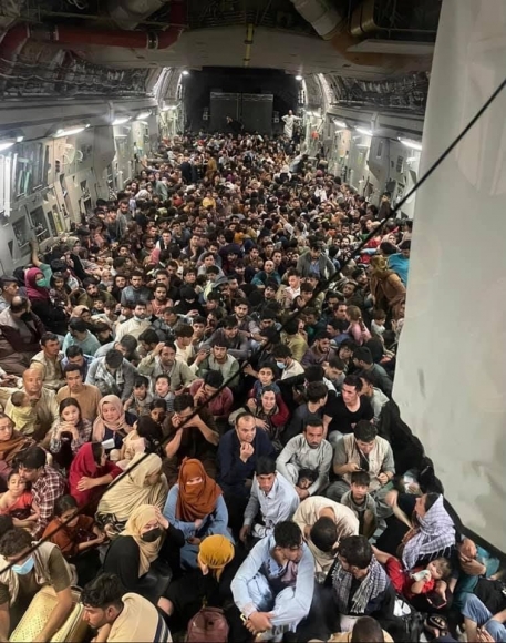 Вашингтон и Лондон эвакуируют афганцев, сотрудничавших с ними из Кабула