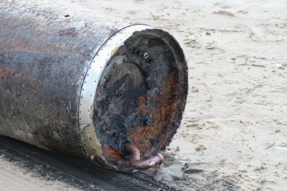 Латвия: В Лиепае на берег вынесло фрагмент торпеды