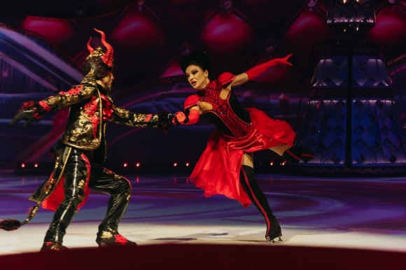 Шоу на льду Татьяны Навки «Вечера на Хуторе» проходит в Москве при поддержке «Роснефти»