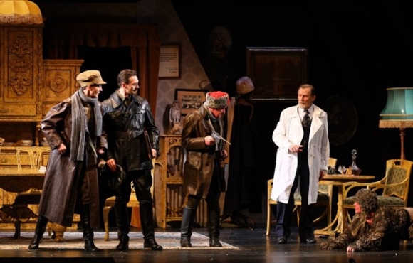 Булгаков на сцене Малого театра — уже год успешной постановке «Собачье сердце»