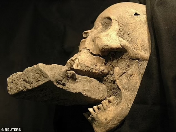 Ученые реконструировали лицо итальянского «вампира» 16-го века