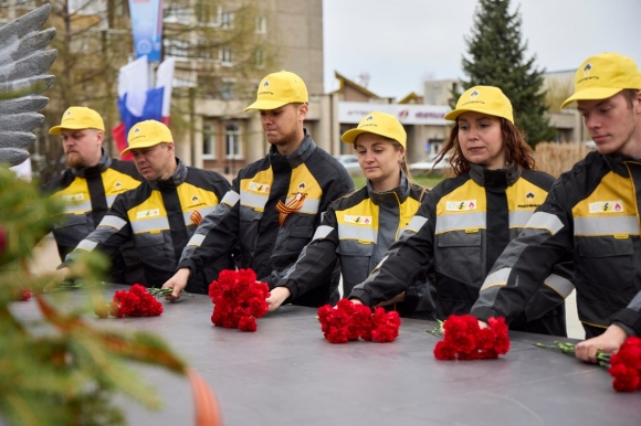 Десятки тысяч сотрудников «Роснефти» приняли участие в мероприятиях и акциях, посвященных 9 Мая