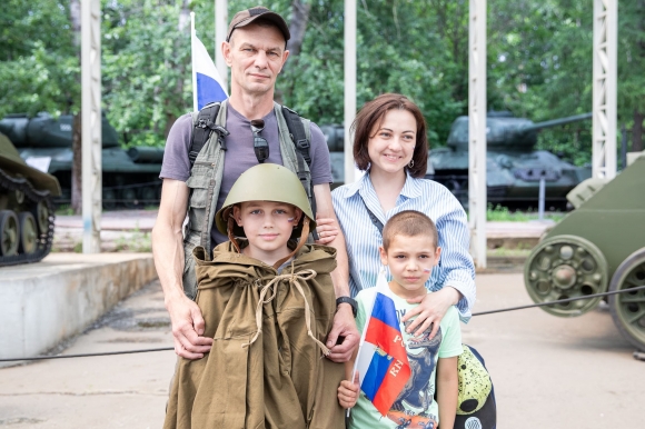 Свыше 20 тысяч человек в День России посетили Музей Победы