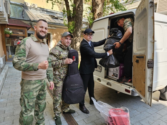 Волонтеры «Аргументов недели» доставят на Донбасс прицелы, тепловизоры и квадрокоптеры