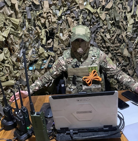 Крылья гвардейцев: в небе работают профессионалы Крылья гвардейцев: в небе работают профессионалы