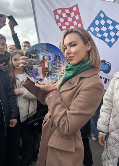 Актриса Ева Авеева: Блогеры очень любят играть на тонких душевных струнах людей Актриса Ева Авеева: Блогеры очень любят играть на тонких душевных струнах людей