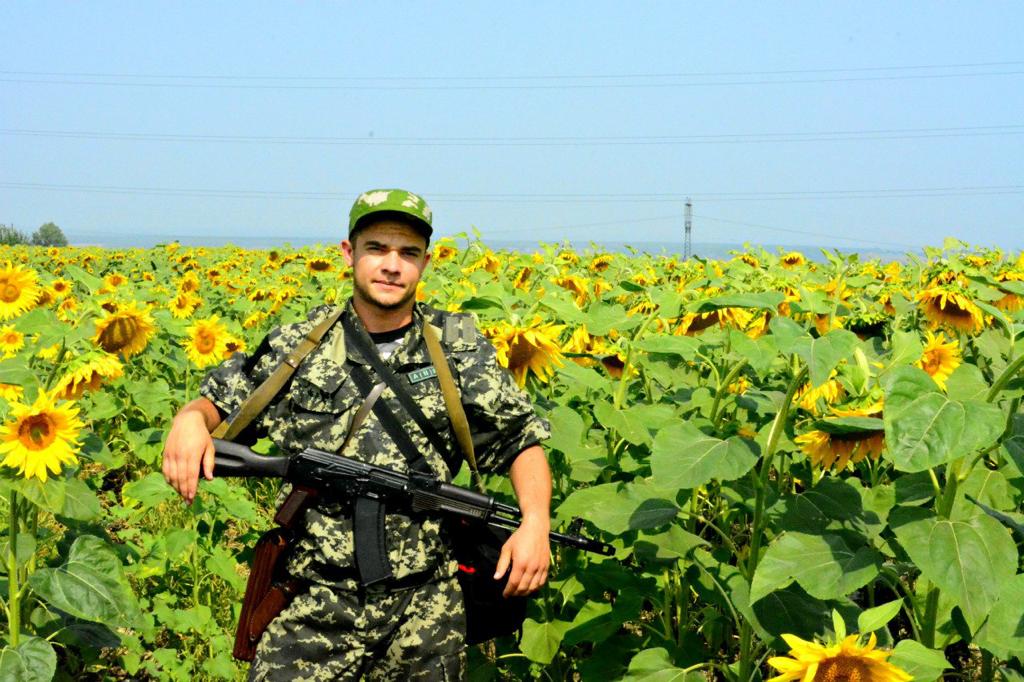 Боец ЛНР, военкор Никита Возмитель: «Битва за Новороссию будет изнурительной и определит наше будущее»