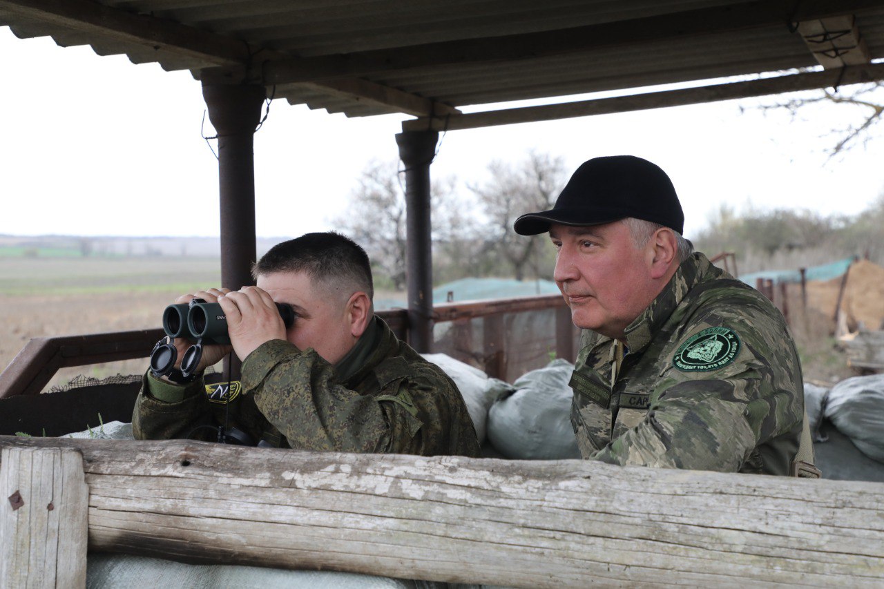 Дмитрий Рогозин рассказал, как одним выстрелом поразить тысячу солдат противника