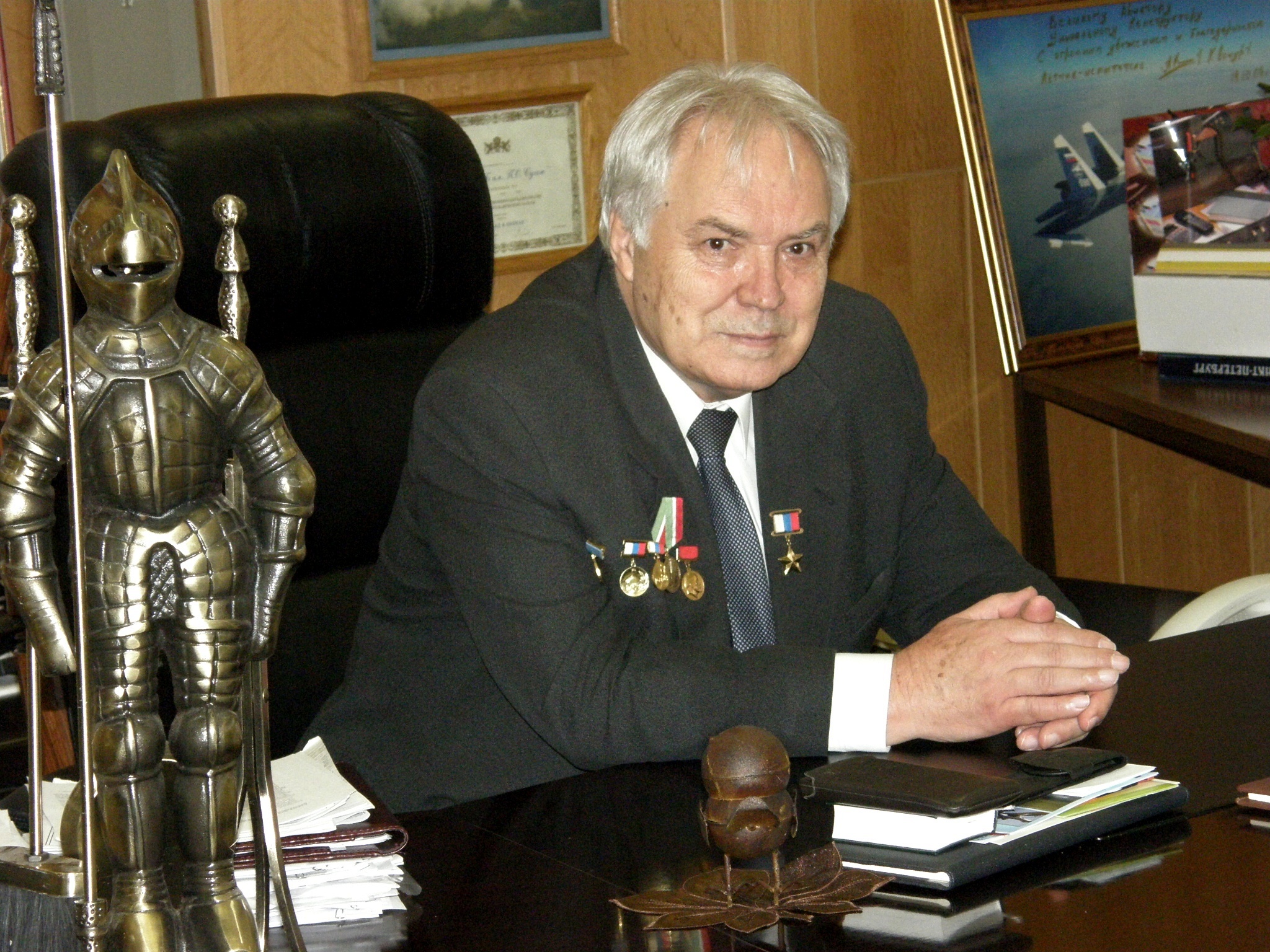 Михаил Симонов