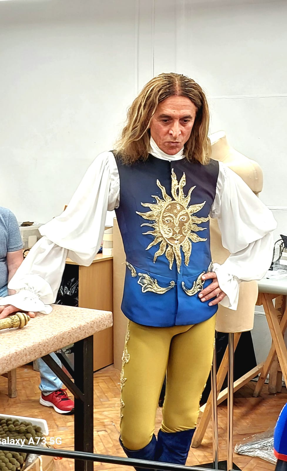 Примерка платья «Короля-солнце» для бенефиса короля балета