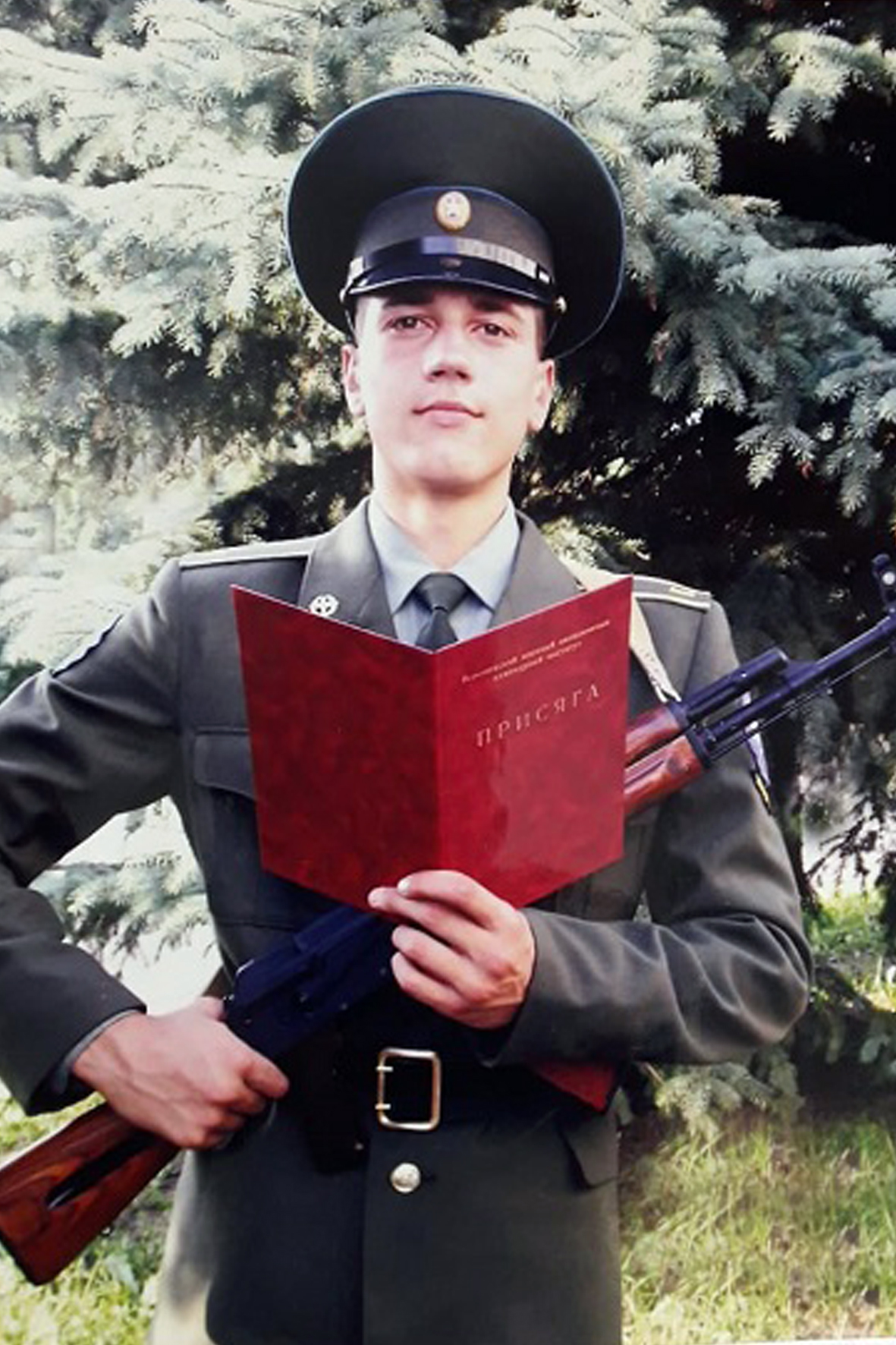 Погиб, спасая товарища: о герое-спецназовце майоре Калмыкове