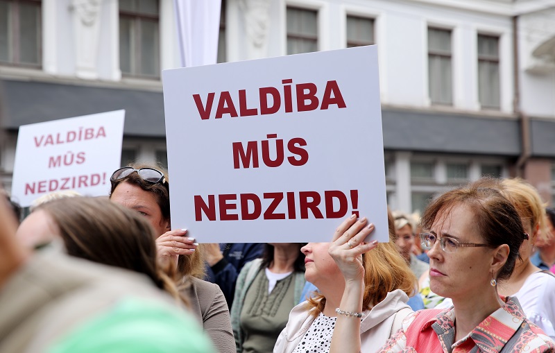 В Риге прошла акция протеста работников здравоохранения