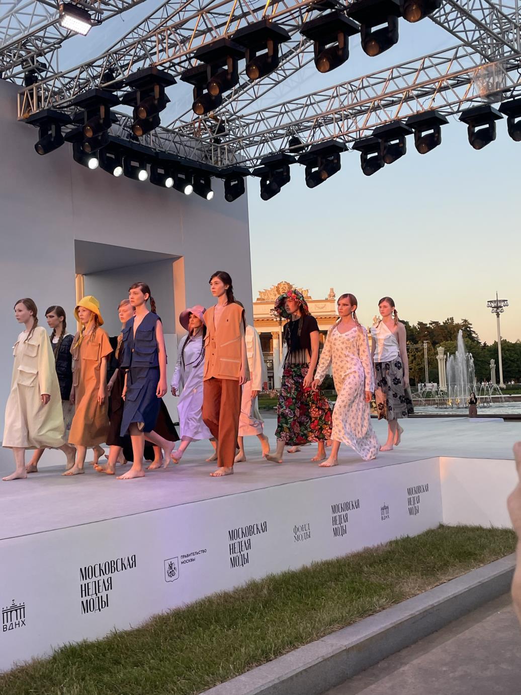 На неделе моды в Москве прошёл показ коллекции якутского дизайнера
