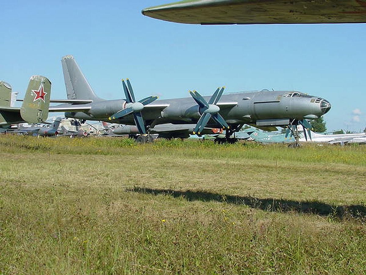 Ту-95 ЛАЛ