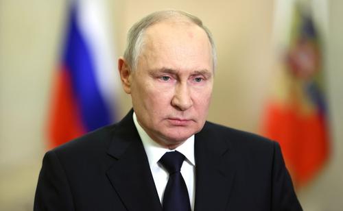 Путин насадил мир на свой кукан